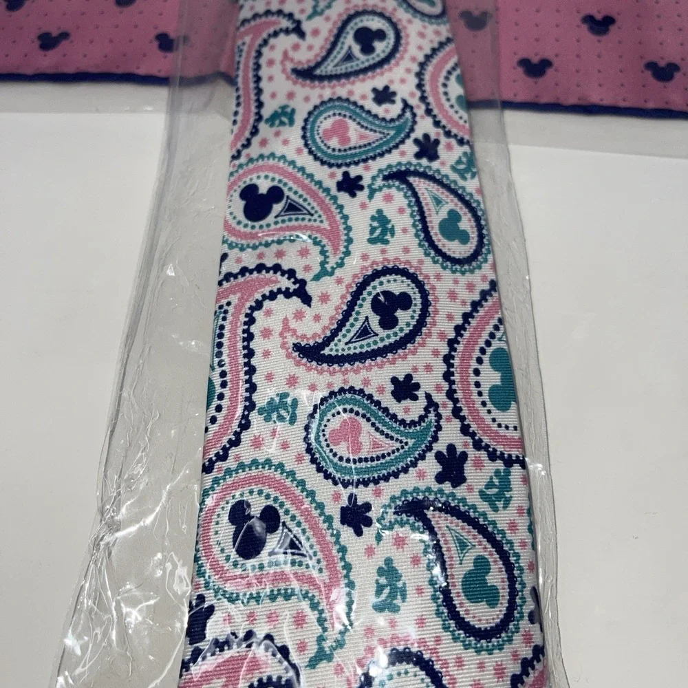 Mens Paisley 100% Silk Neck Tie & Pocket Square Mickey Head Disney NWT Cufflinks